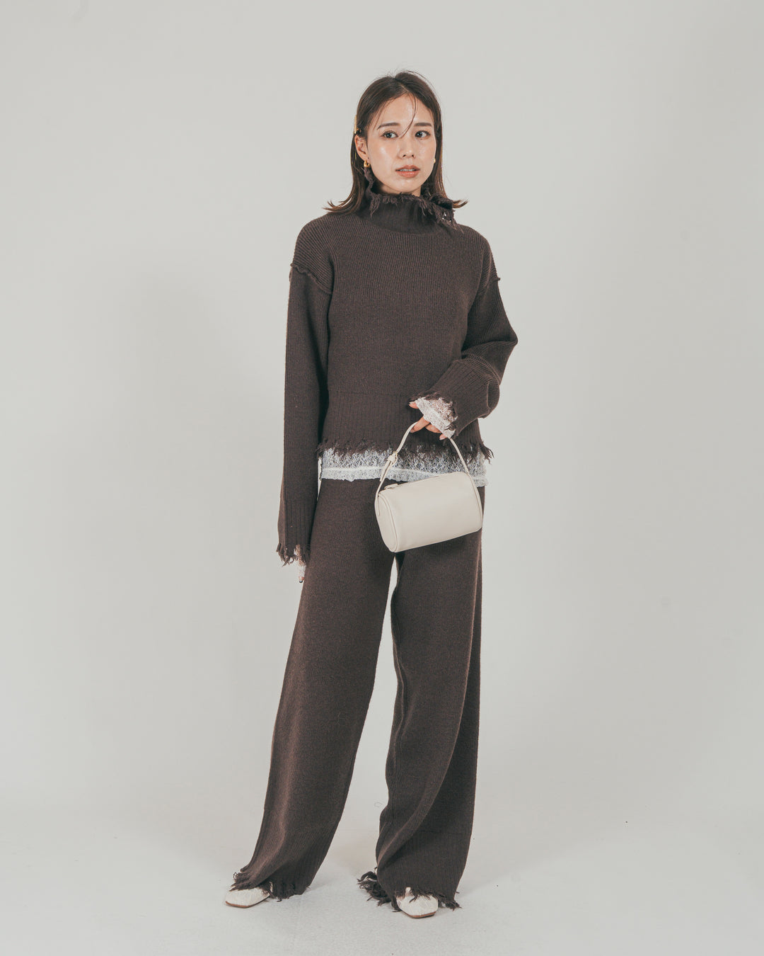［SET］Nuance Hem ハイネックニット + Nuance Hem ルーズニットパンツ + ストレッチレースシアートップス（3SET）