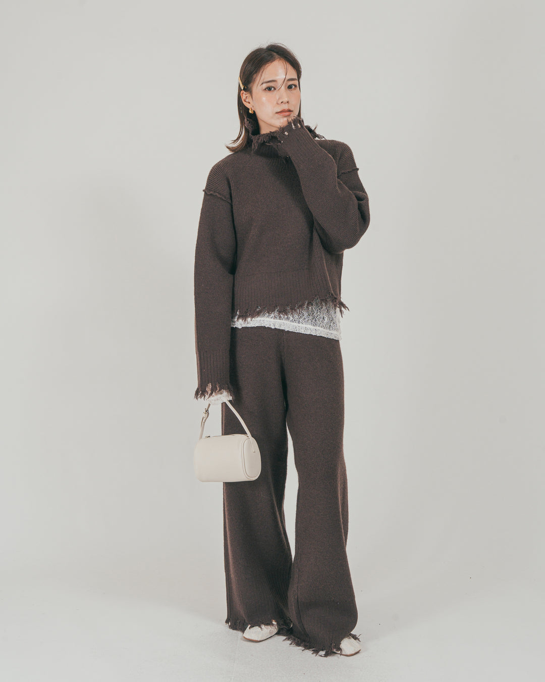 ［SET］Nuance Hem ハイネックニット + Nuance Hem ルーズニットパンツ + ストレッチレースシアートップス（3SET）