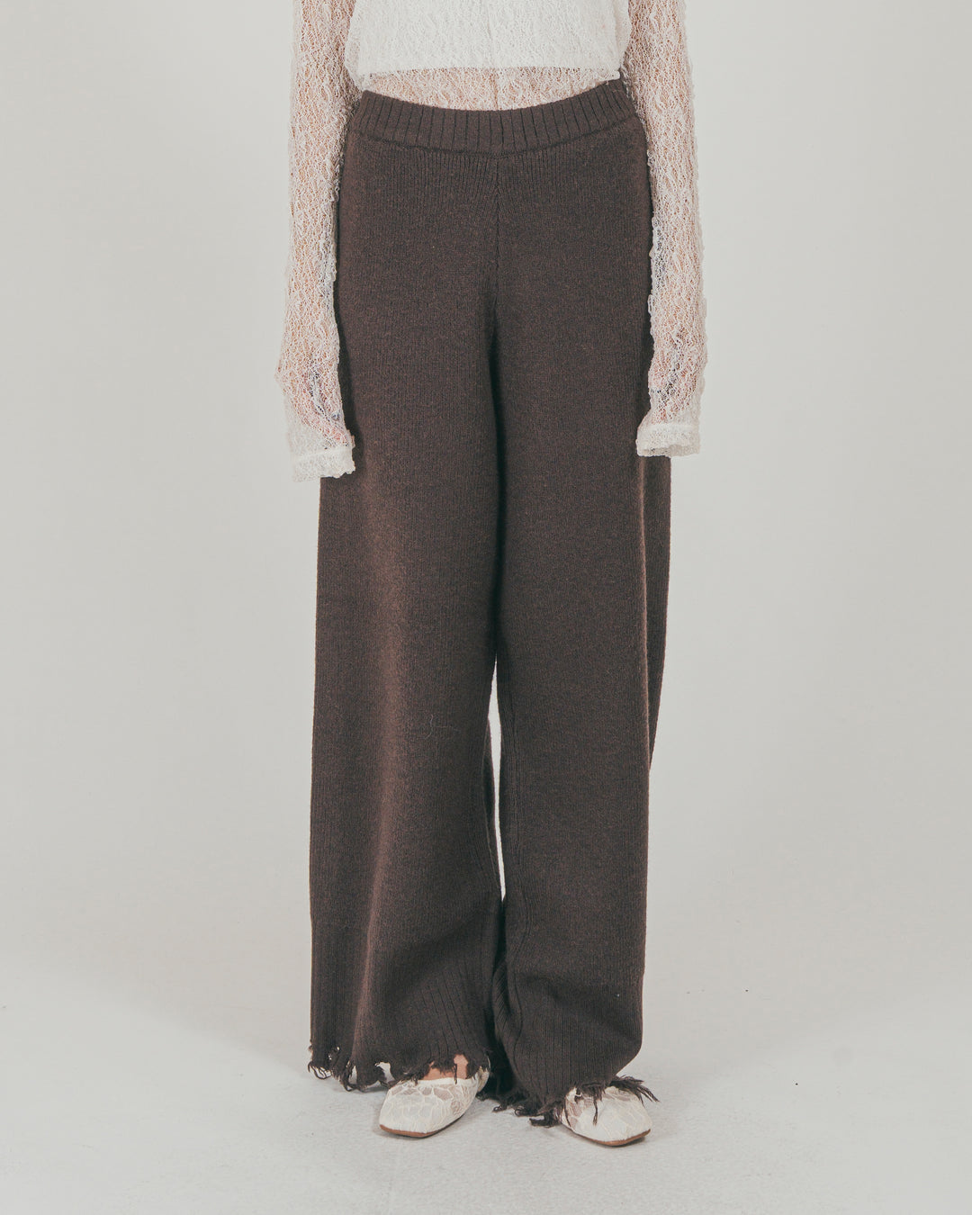 ［SET］Nuance Hem ハイネックニット + Nuance Hem ルーズニットパンツ + ストレッチレースシアートップス（3SET）