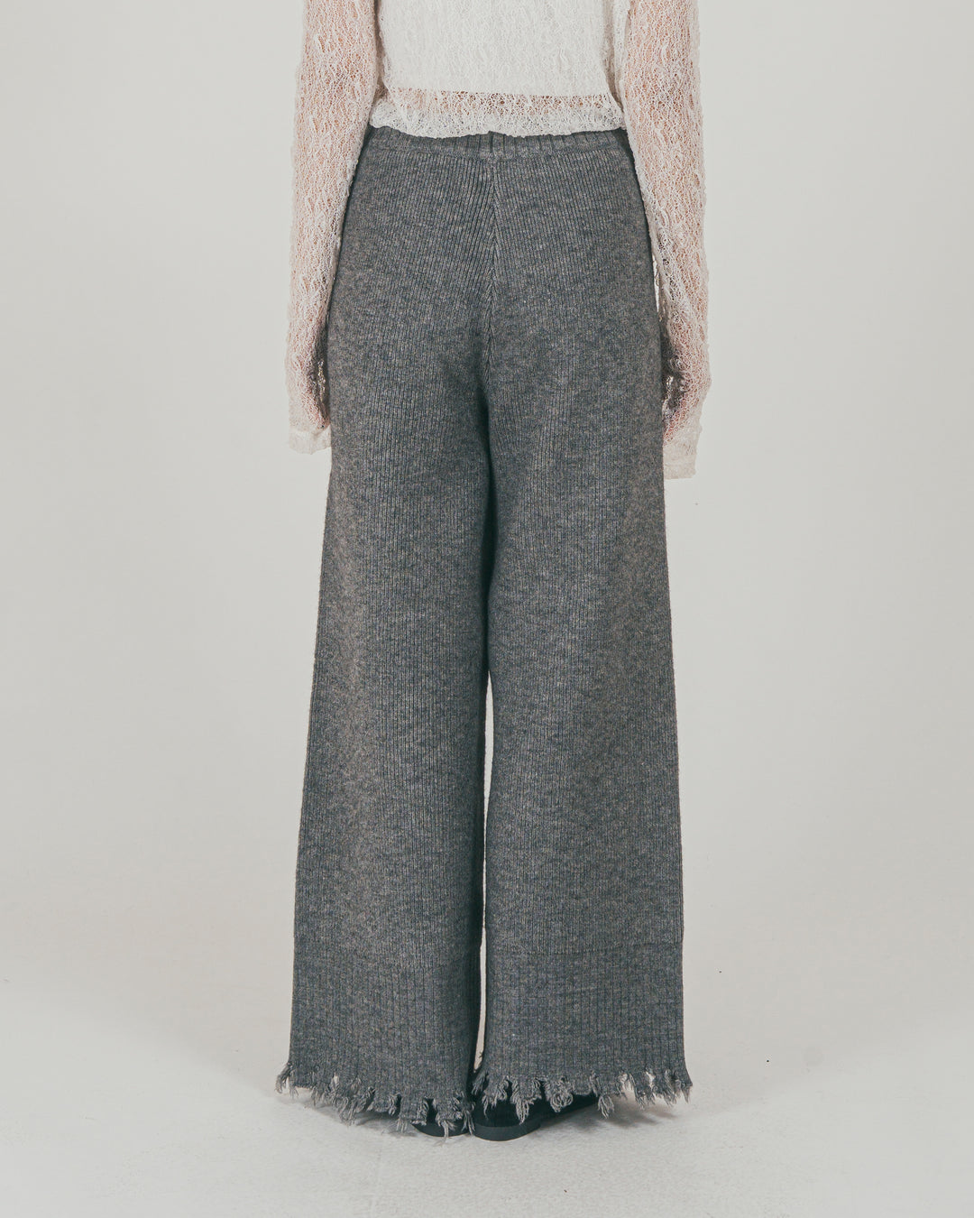 ［SET］Nuance Hem ハイネックニット + Nuance Hem ルーズニットパンツ + ストレッチレースシアートップス（3SET）