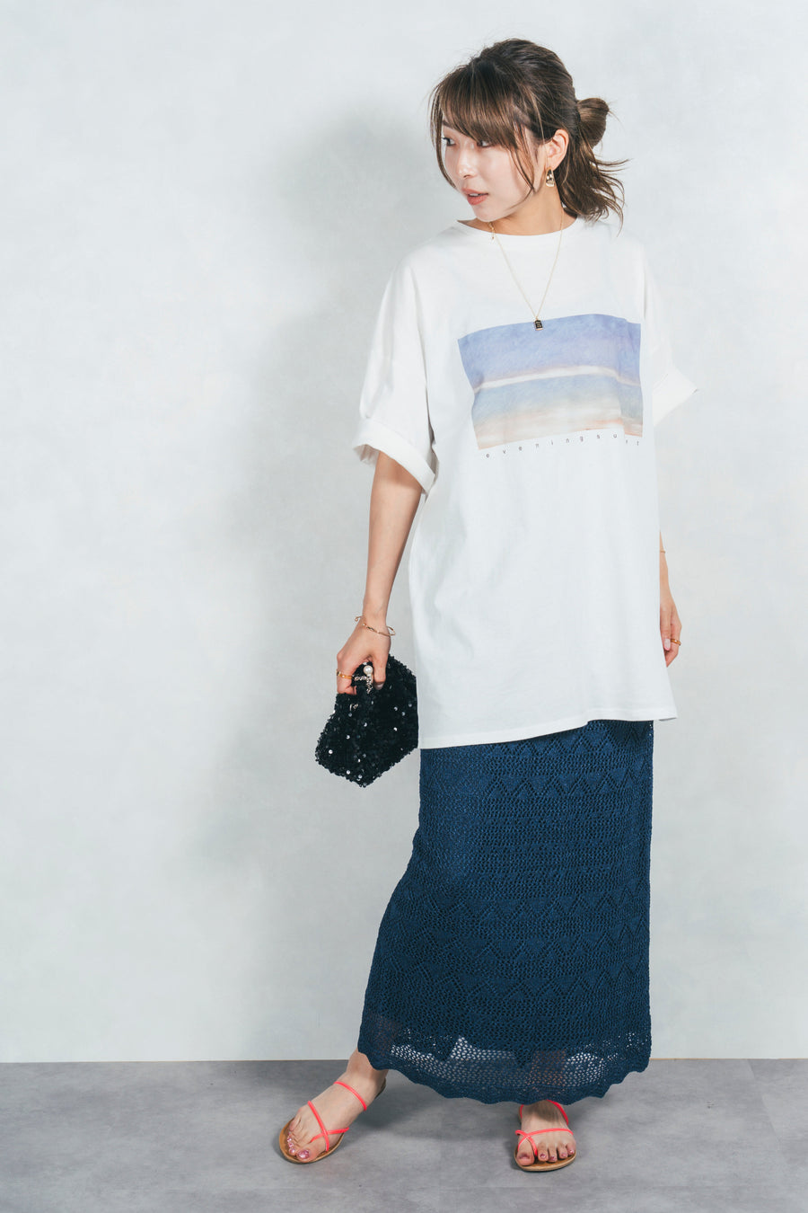 ［SET］サンセットグラフィックT+バックスリットレースニットスカート（2SET）
