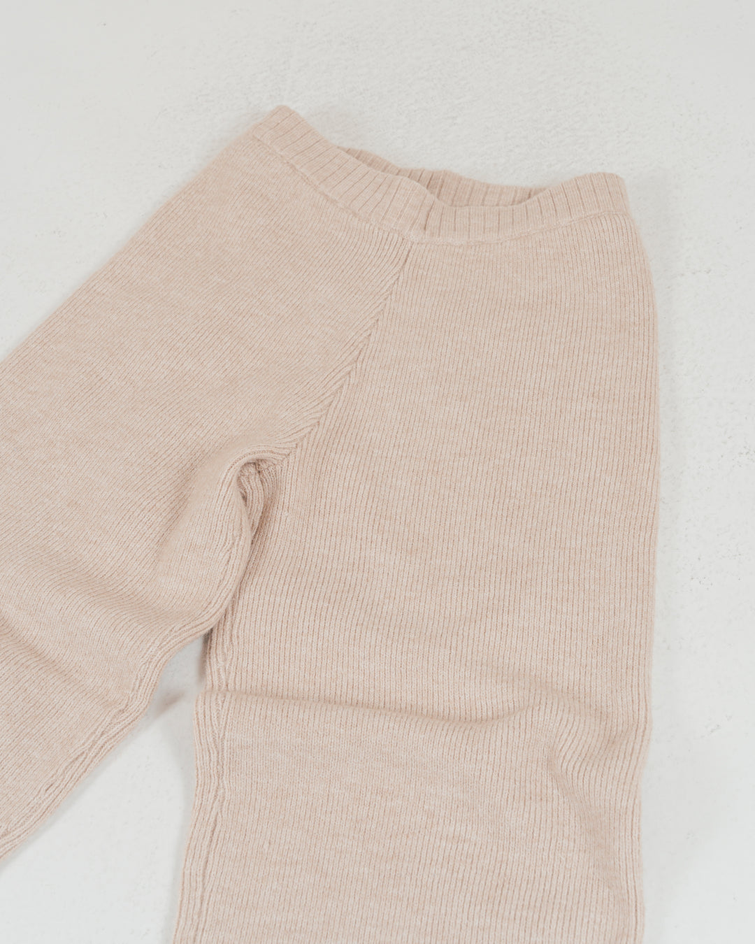 ［SET］Nuance Hem ハイネックニット + Nuance Hem ルーズニットパンツ + ストレッチレースシアートップス（3SET）