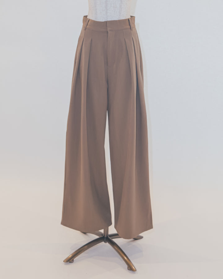 ［SET］プリーツビスチェキャミ + クレープデシン タックワイドパンツ（2SET）